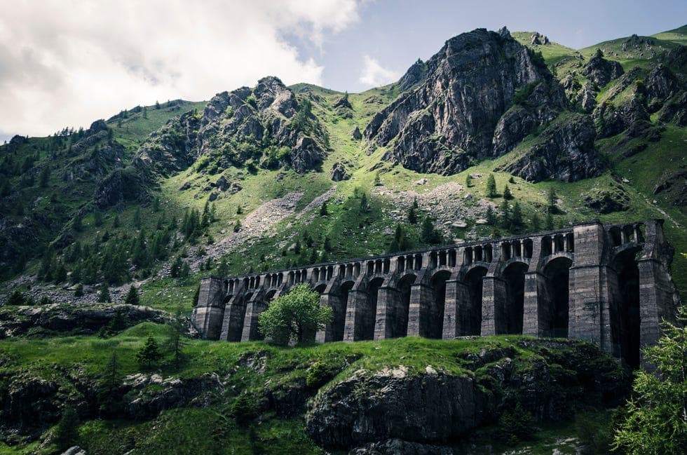 5 trekking ideali per il 2 giugno in Italia: percorsi, difficoltà e