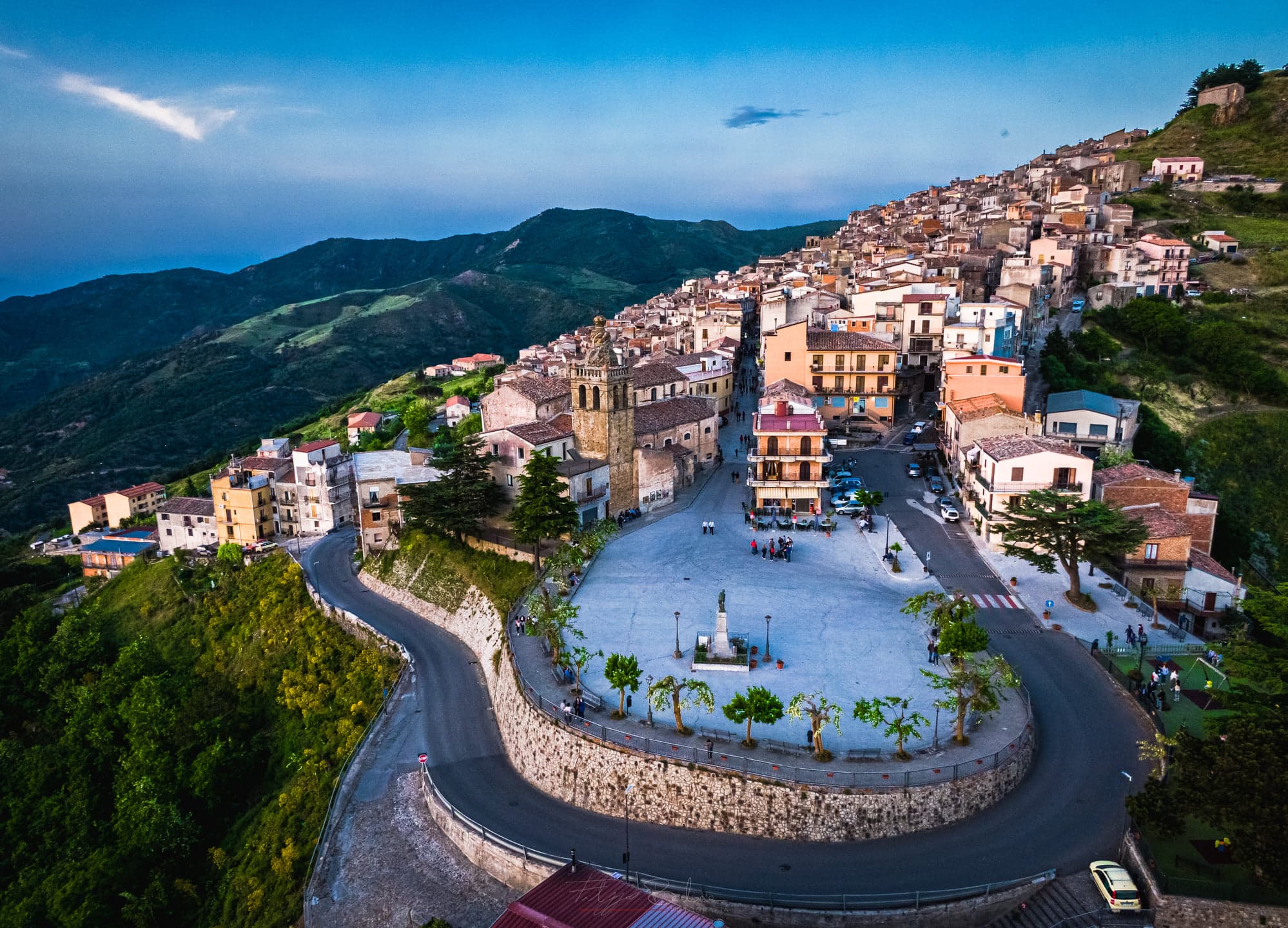 «Dance Hall»: San Mauro Castelverde si trasforma in un palcoscenico a