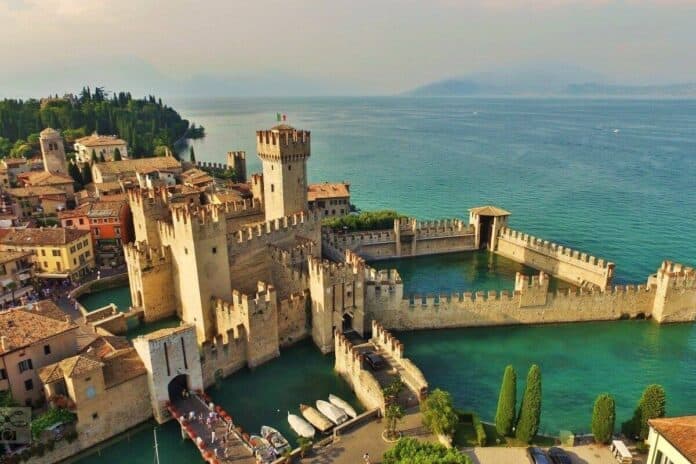 Ingresso gratuito al Castello Scaligero di Sirmione il 3 maggio 2026