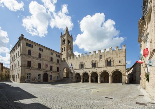 Montecassiano: al via il restyling di Piazza Unità d'Italia, più