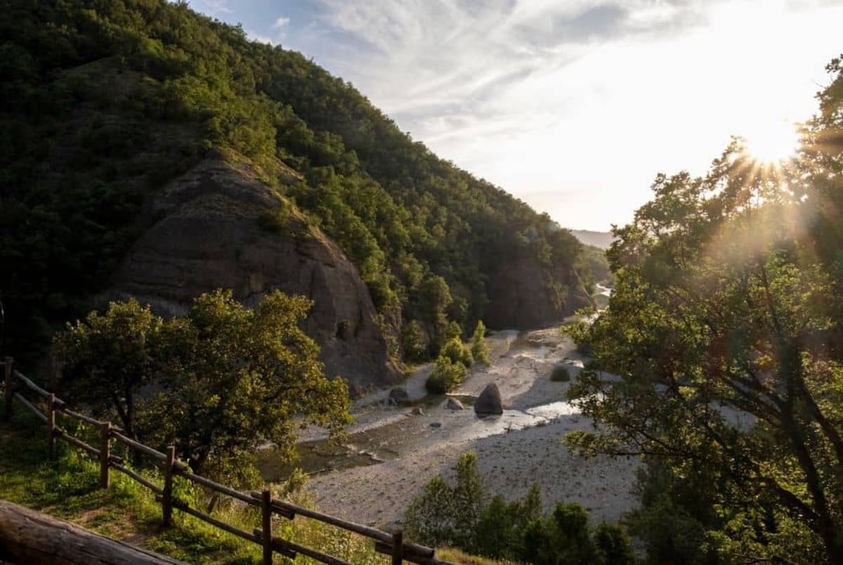 Primavera in Val Borbera: borghi, natura e itinerari per un weekend