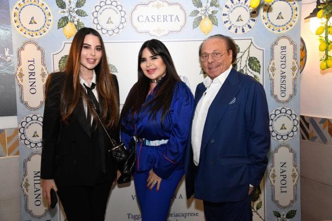 Trattoria Caprese inaugura a Napoli: cena con live band e dj set